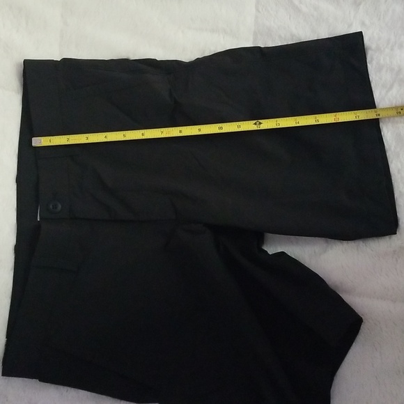 GAP TECH SHORT - Picture 8 of 10